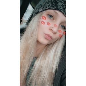 Meet your Posher, Baylee